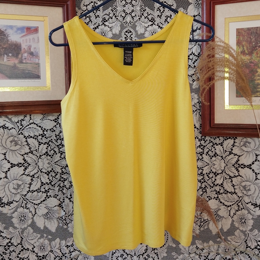 Dialogue yellow v neck tank top rayon blend material sleeveless